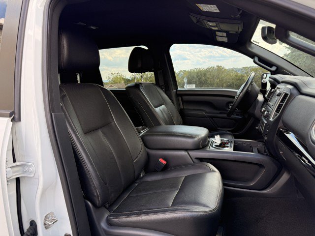 Used 2018 Nissan Titan SL w/ Midnight Edition image 16