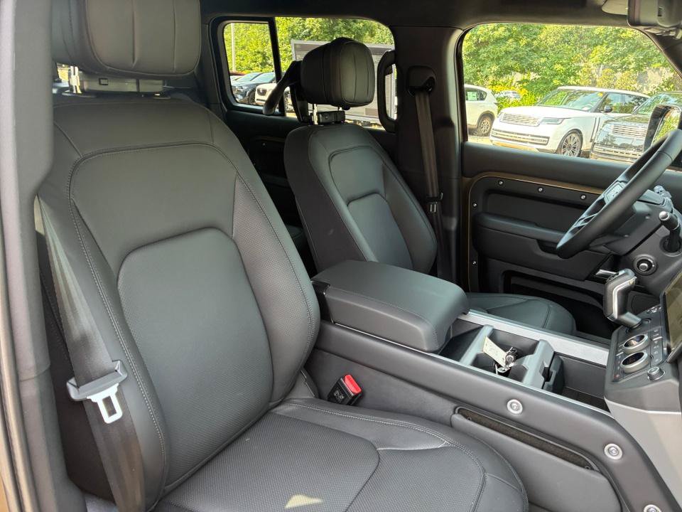 New 2026 Land Rover Defender 130 X AWD/4WD image 28