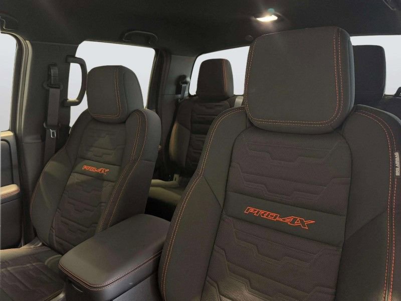 New 2025 Nissan Frontier PRO-4X image 36