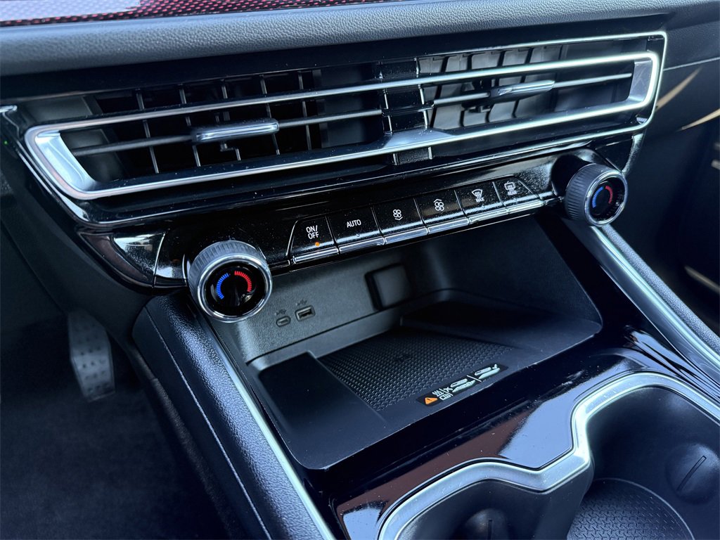 Used 2024 Chevrolet Traverse RS w/ LPO, Floor Liner Package image 19