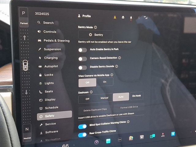 Used 2023 Tesla Model X image 26