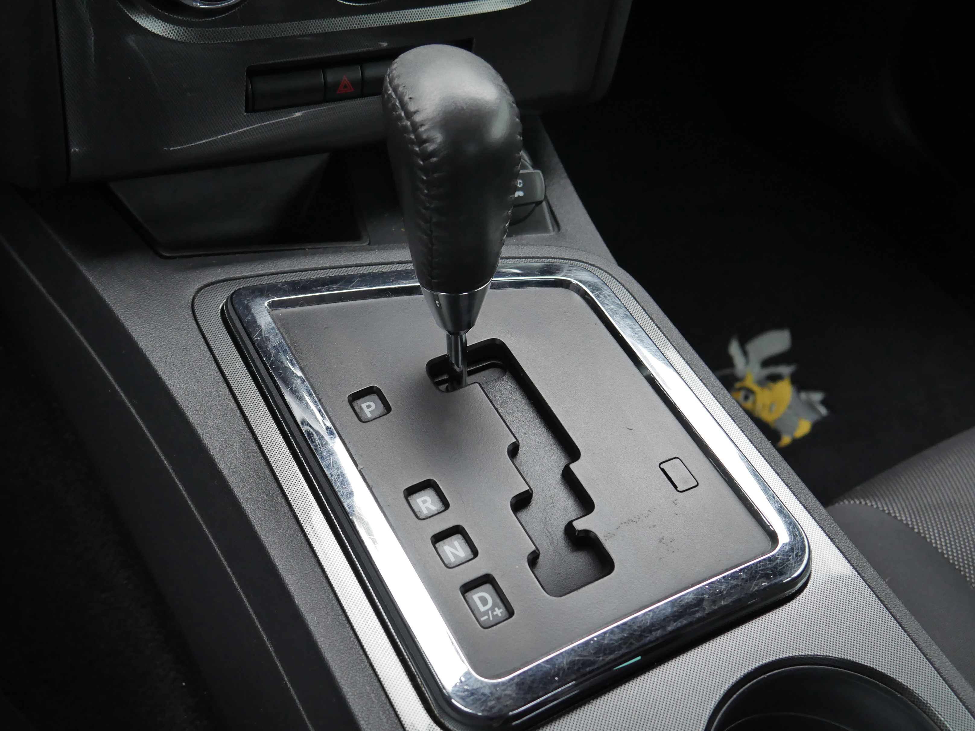 Used 2013 Dodge Challenger SXT image 11