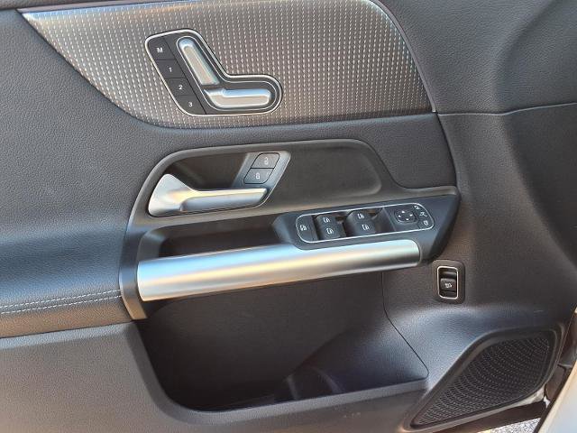 Used 2023 Mercedes-Benz GLA 250 w/ Premium Package image 12