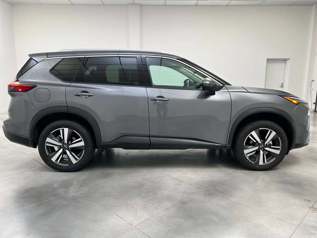 Used 2026 Nissan Rogue SL FWD image 10