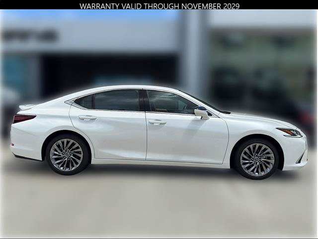 Certified 2024 Lexus ES 350 Ultra Luxury w/ Accessory Package (Z2) FWD image 10