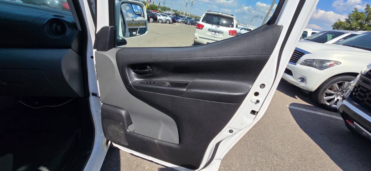Used 2018 Nissan NV200 SV w/ Navigation Package FWD image 30