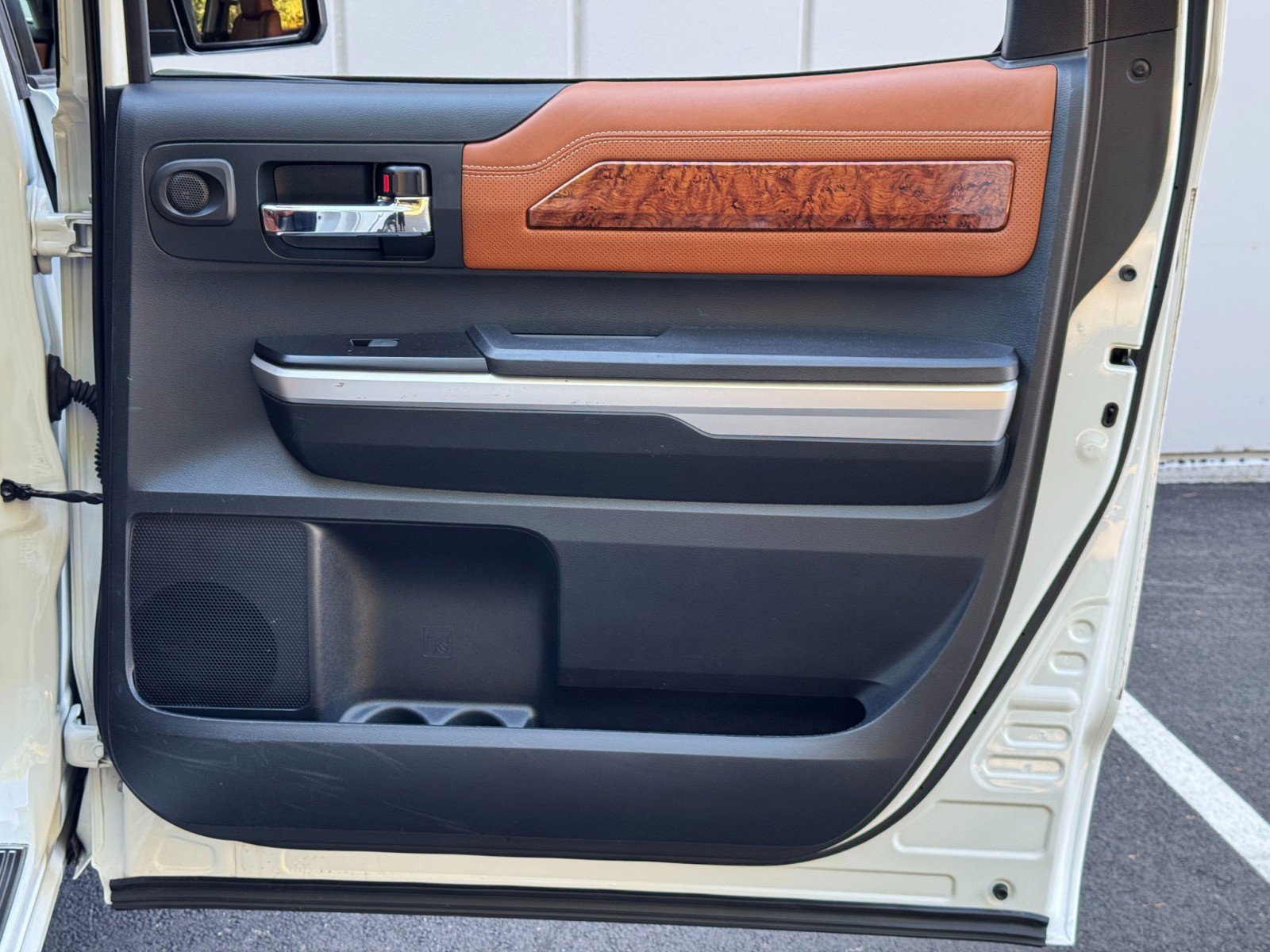 Used 2015 Toyota Tundra 1794 Edition image 44