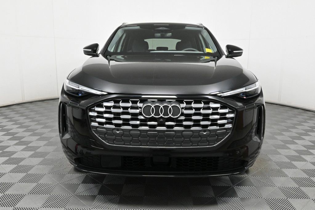 New 2025 Audi Q5 Premium Plus w/ Premium Plus AWD/4WD image 24
