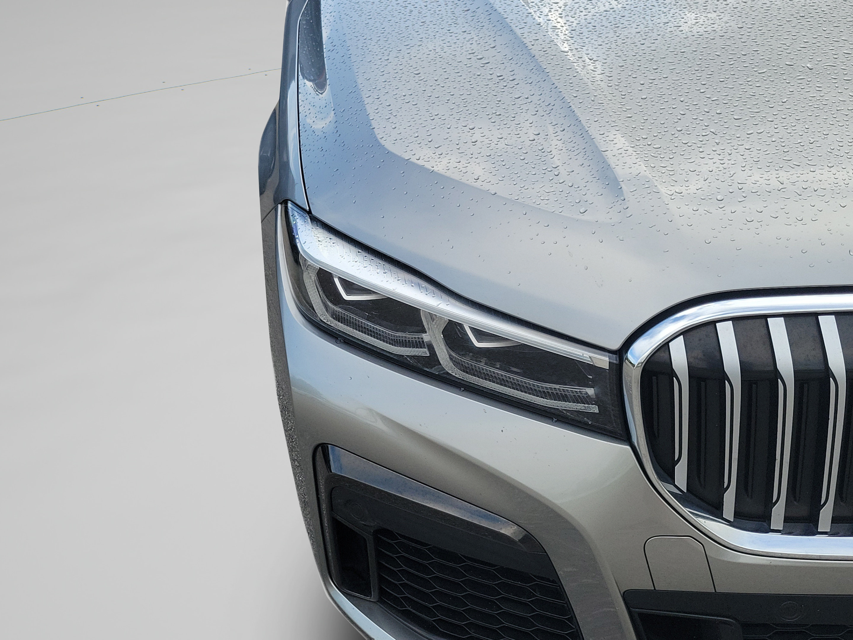 Used 2020 BMW 740i xDrive w/ M Sport Package AWD/4WD image 16