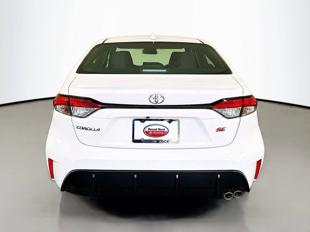 Certified 2026 Toyota Corolla SE w/ SE Package FWD image 6