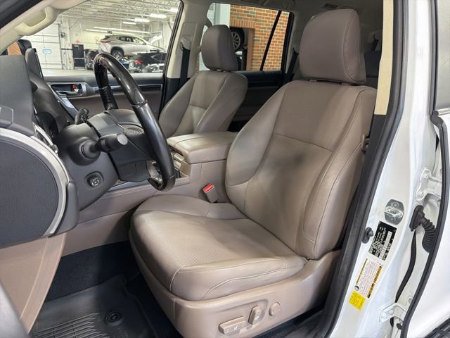 Certified 2023 Lexus GX 460 Premium w/ Premium Package AWD/4WD image 14
