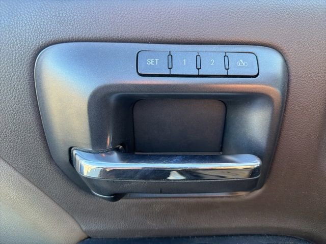 Used 2015 GMC Sierra 1500 SLT w/ SLT Preferred Package AWD/4WD image 14