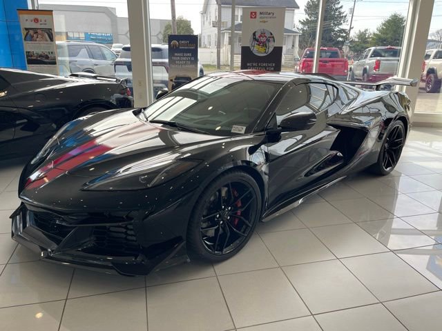 Used 2025 Chevrolet Corvette Z06 image 4