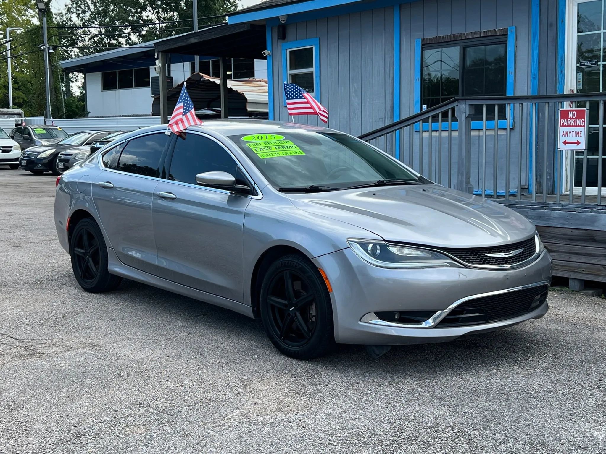 Used 2015 Chrysler 200 C image 4