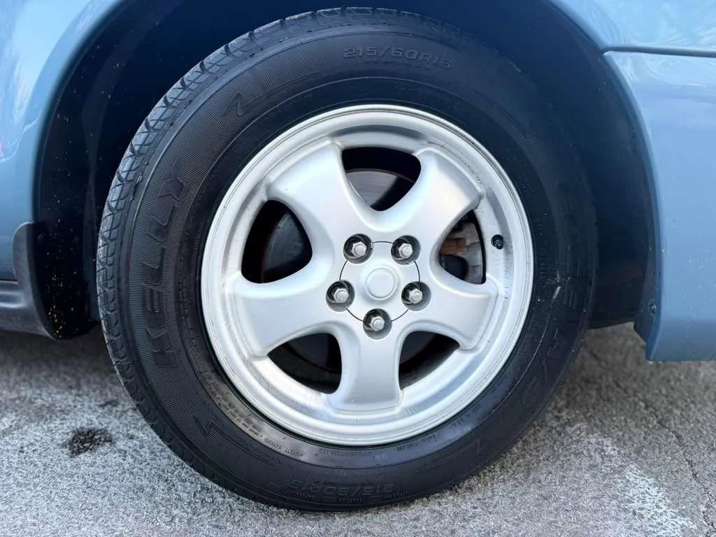 Used 2005 Ford Taurus SE FWD image 19