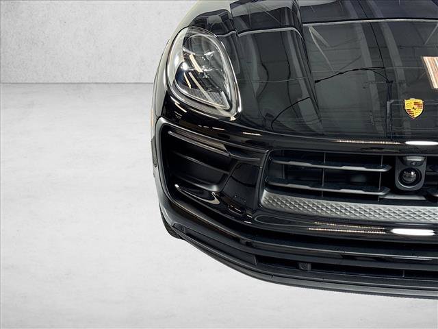 Used 2026 Porsche Macan AWD/4WD image 28