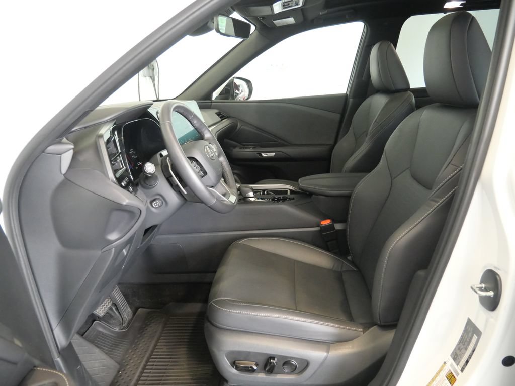 Certified 2024 Lexus TX 350 AWD w/ Captains Chair Package image 15