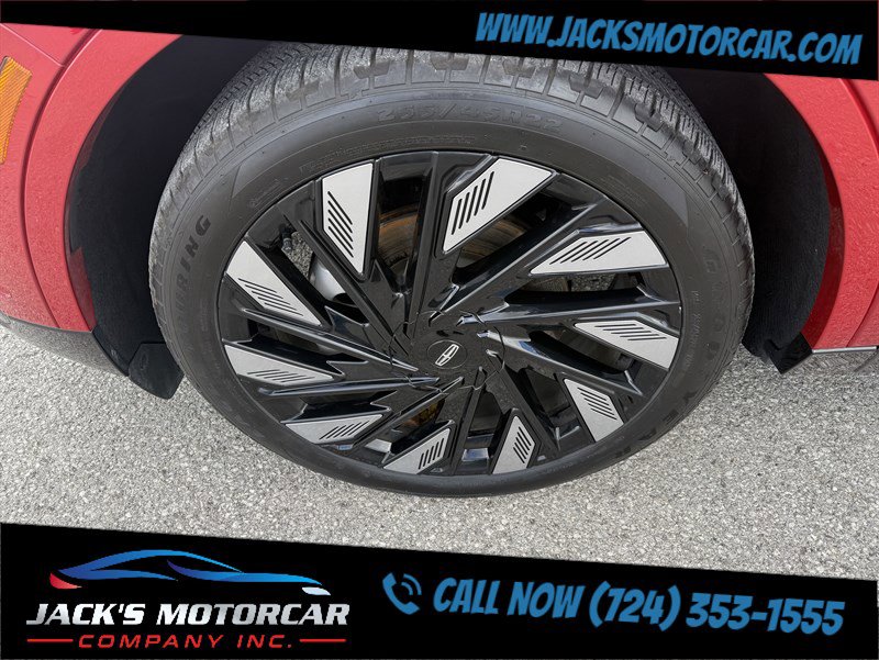 Used 2024 Lincoln Nautilus Reserve w/ Equipment Group 202A image 28