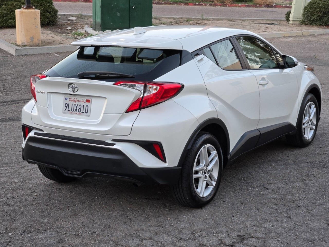 Used 2021 Toyota C-HR LE image 16