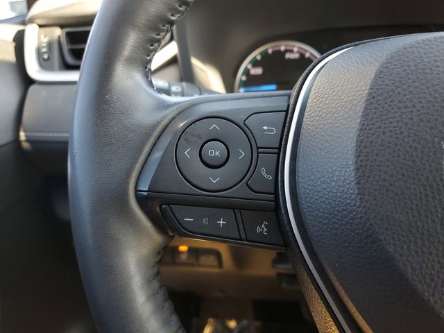 Used 2022 Toyota RAV4 XLE Premium image 25