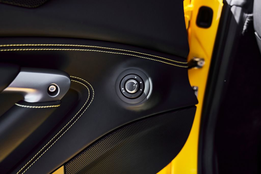 Used 2021 Ferrari F8 Tributo image 39