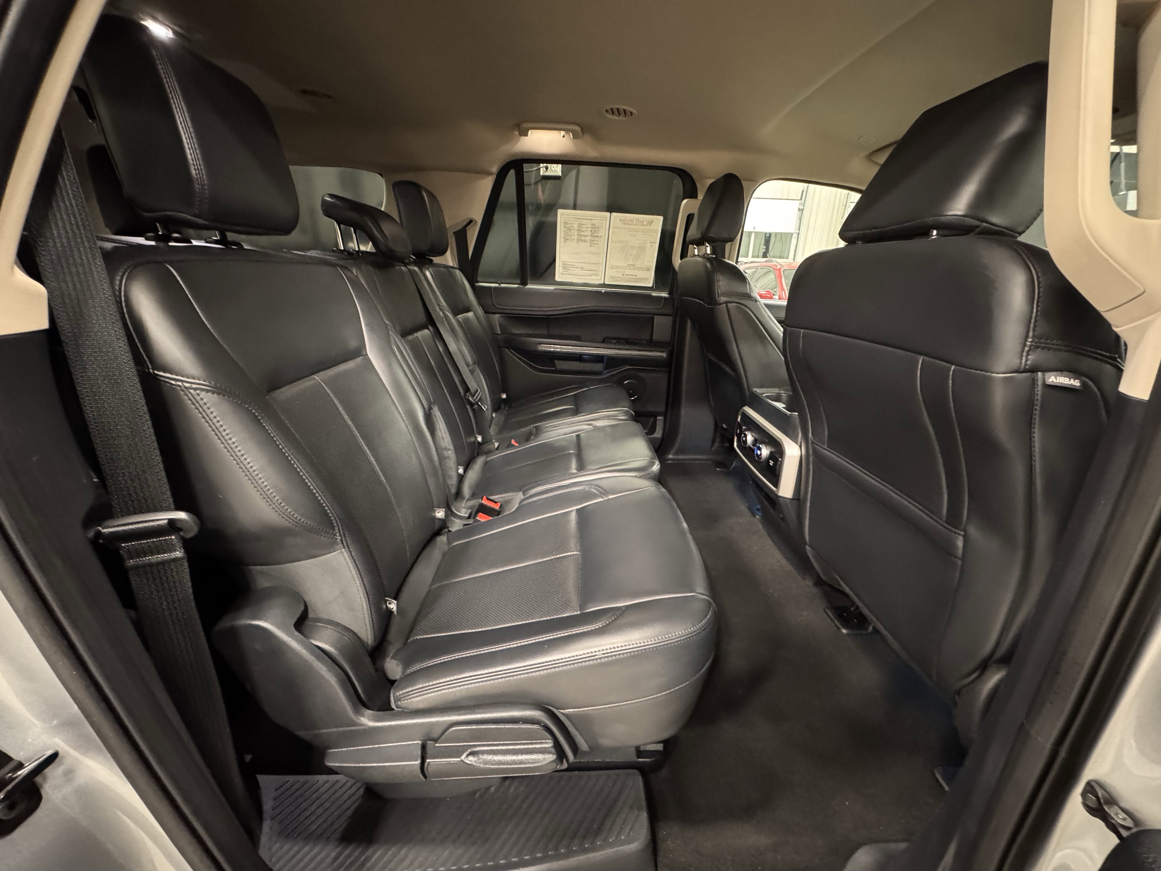 Used 2024 Ford Expedition Max XLT image 30