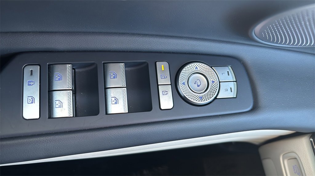 Used 2025 Genesis GV80 3.5T Prestige image 16