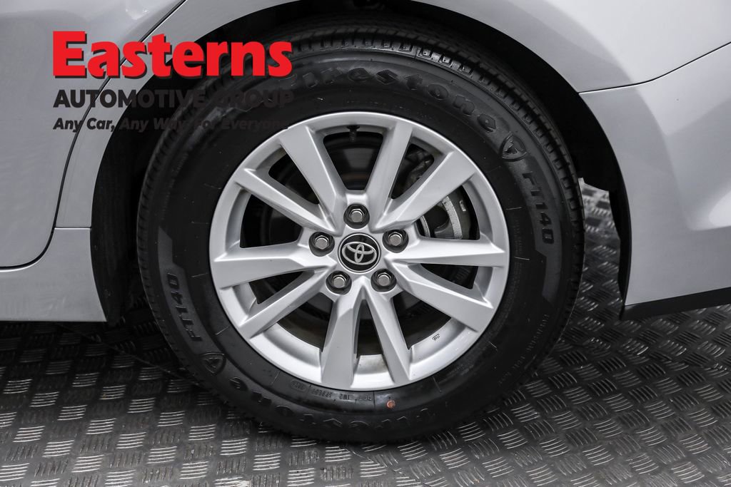 Used 2025 Toyota Camry LE image 34