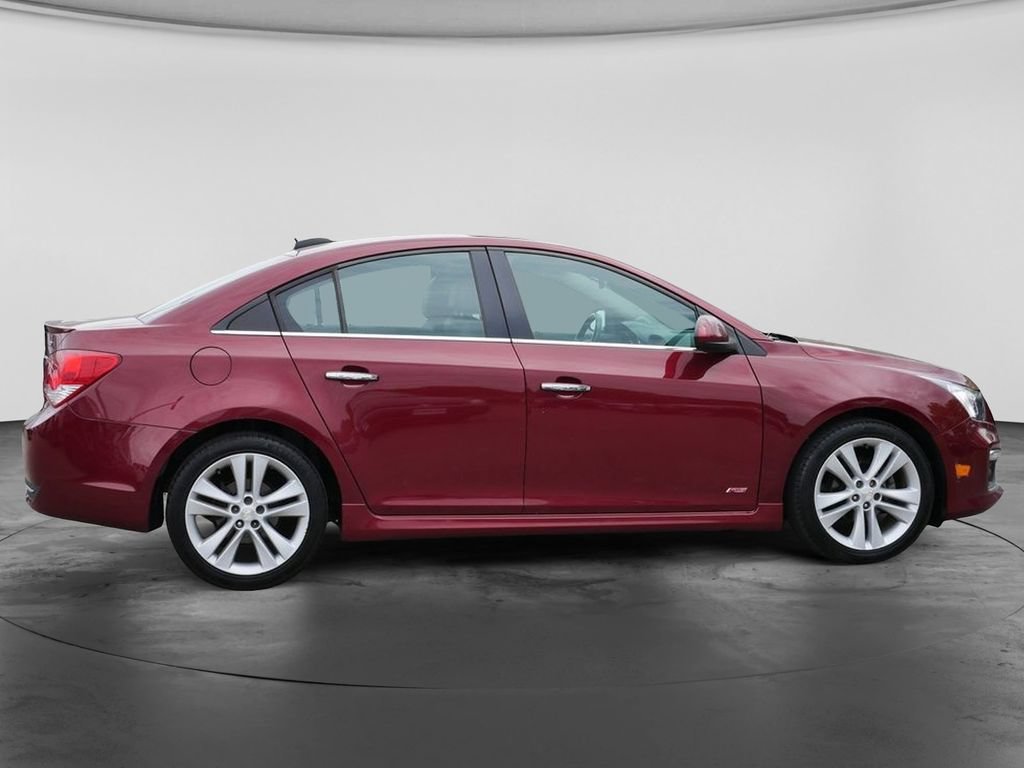 Used 2015 Chevrolet Cruze LTZ w/ Sun, Sound and Sport Package FWD image 11