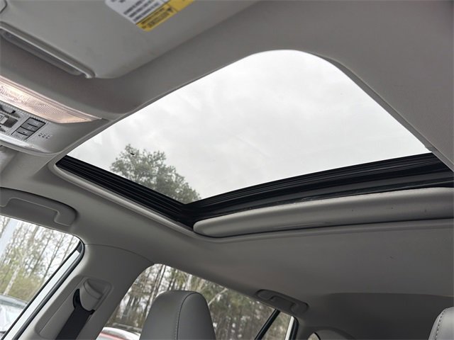 Used 2022 Toyota RAV4 XLE Premium image 33