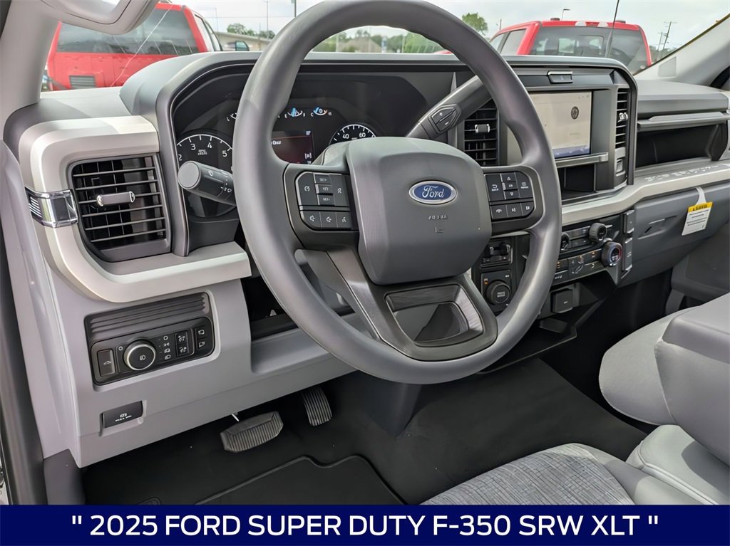 New 2025 Ford F350 XLT w/ FX4 Off-Road Package image 11