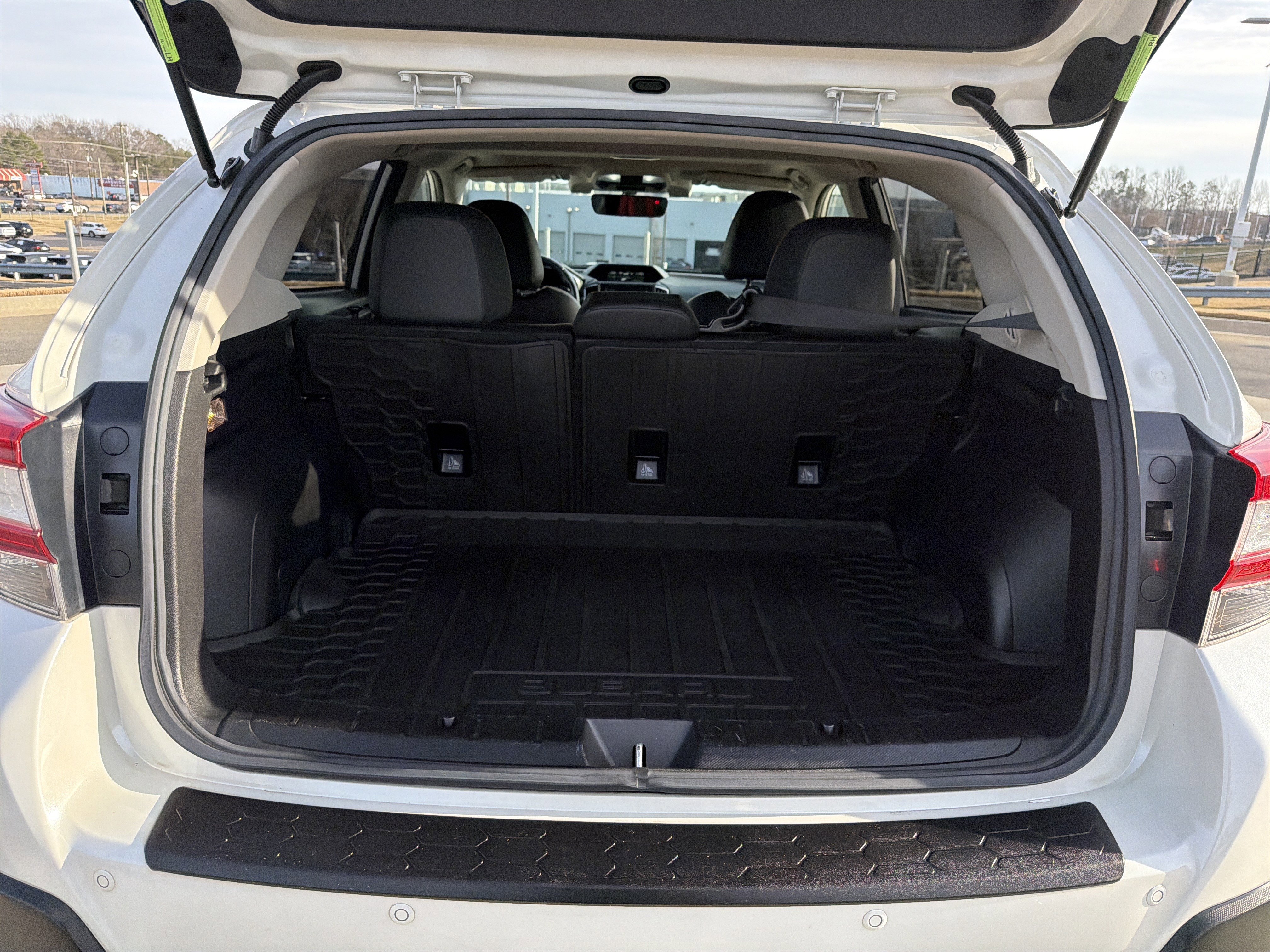 Used 2019 Subaru Crosstrek 2.0i Limited w/ Moonroof Package w/Navigation image 32