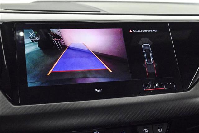 Used 2024 Audi e-tron GT Premium Plus image 14