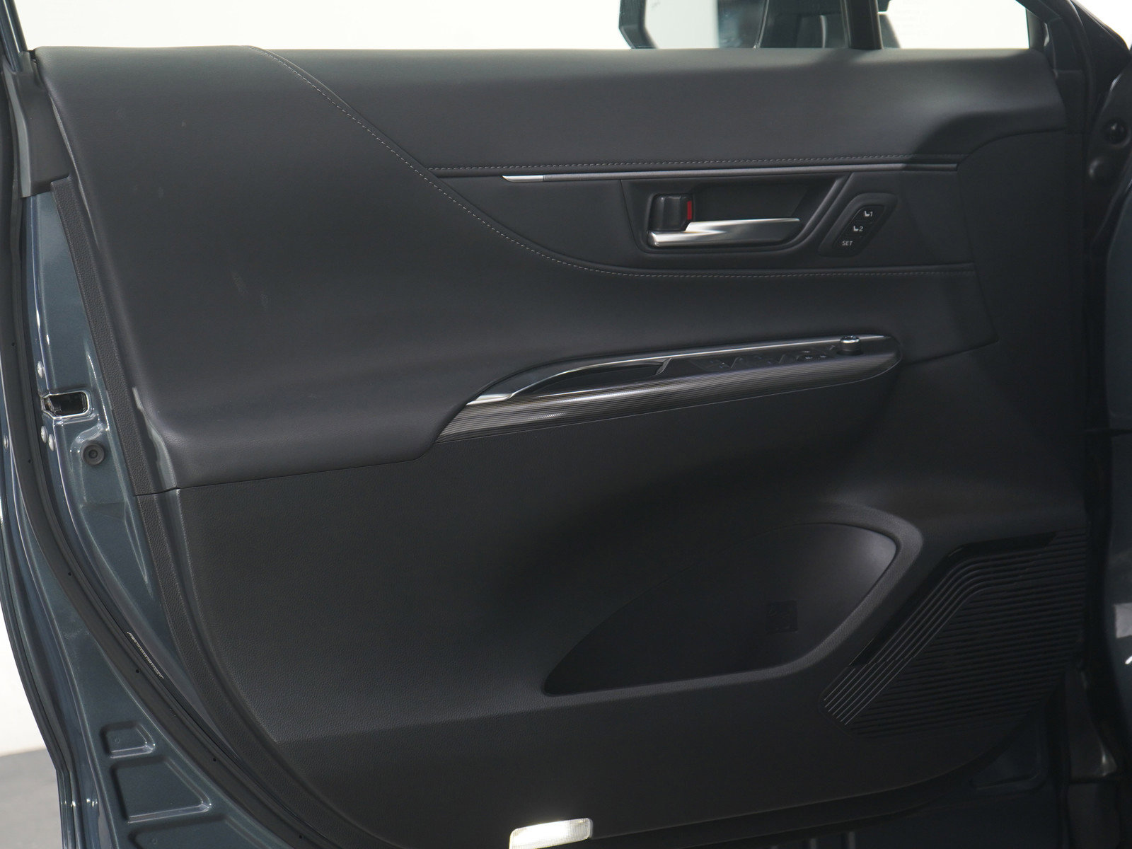 Used 2021 Toyota Venza XLE image 20