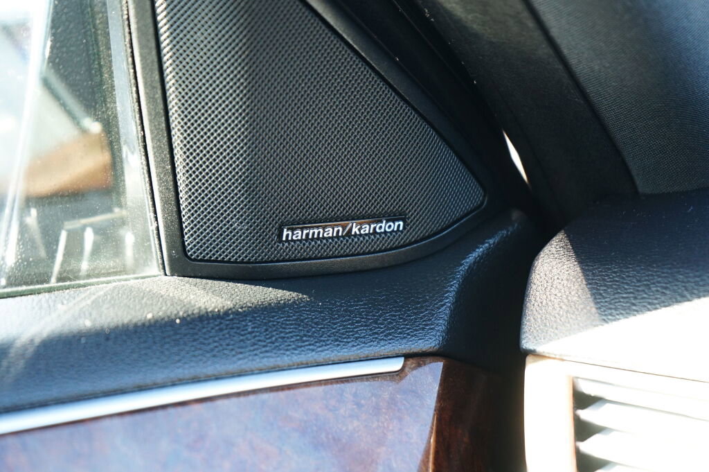 Used 2013 Mercedes-Benz E 350 Sedan image 24