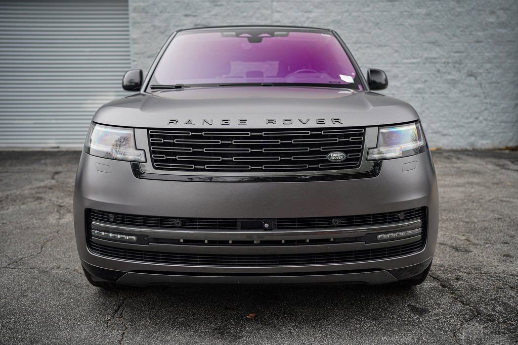 Used 2022 Land Rover Range Rover Long Wheelbase SE image 5