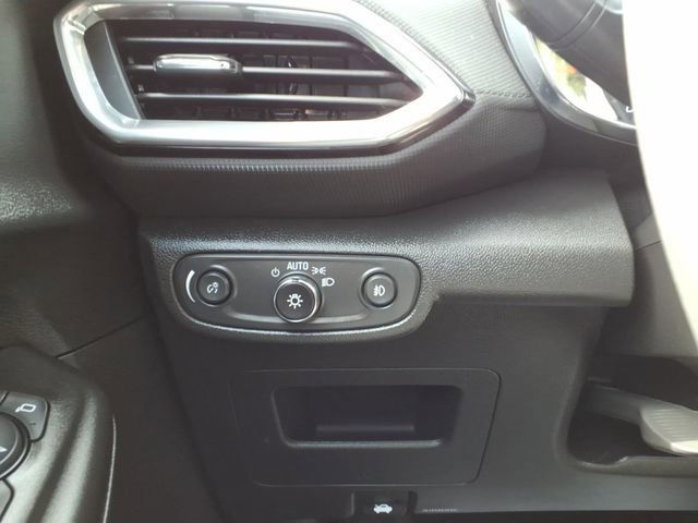 Certified 2023 Chevrolet TrailBlazer LT w/ Convenience Package FWD image 13