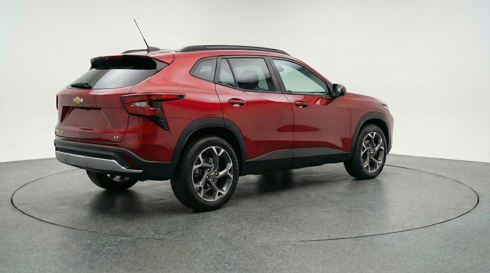 Used 2025 Chevrolet Trax LT image 9