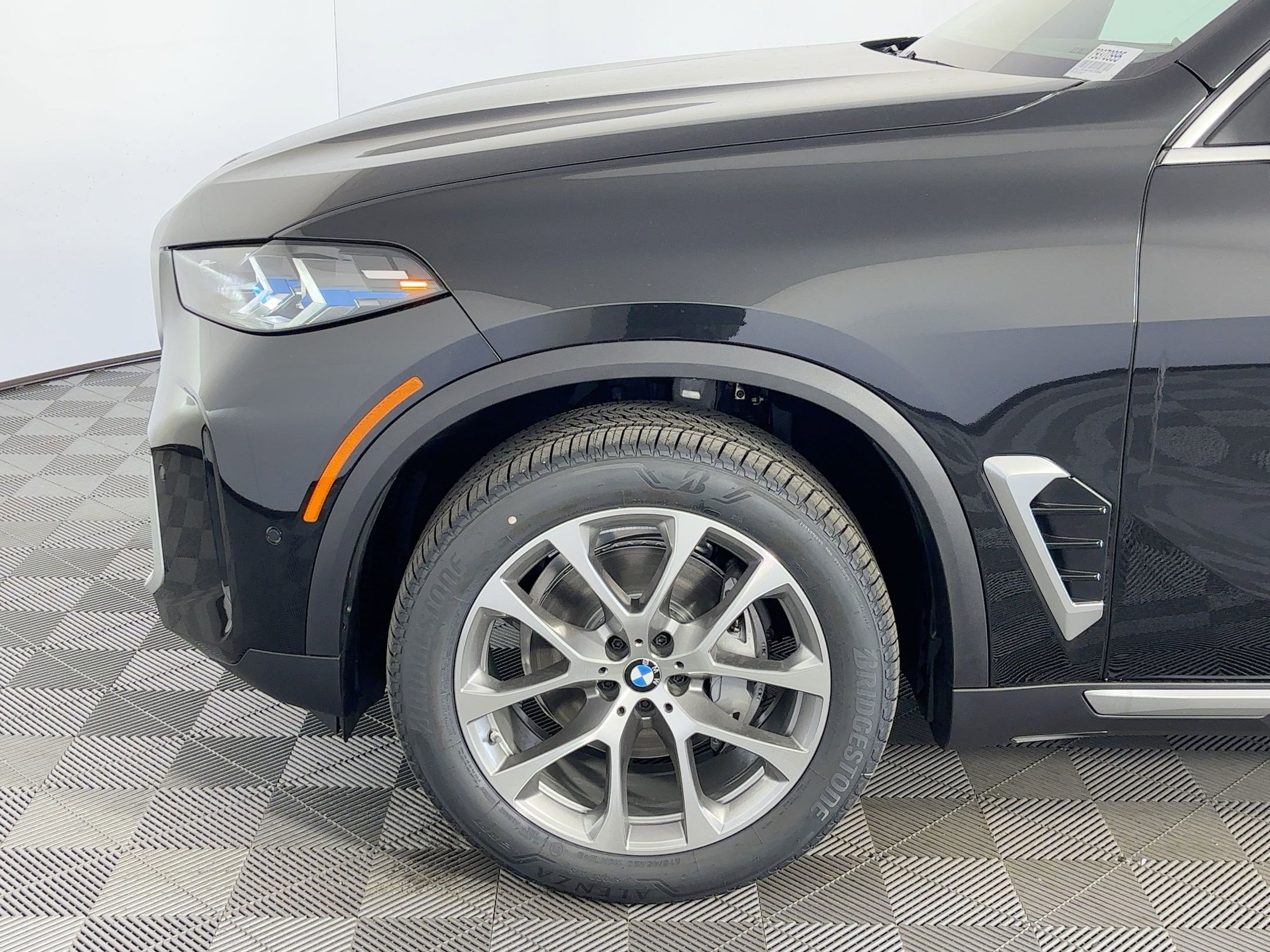 New 2026 BMW X5 sDrive40i w/ Parking Assistance Package image 10