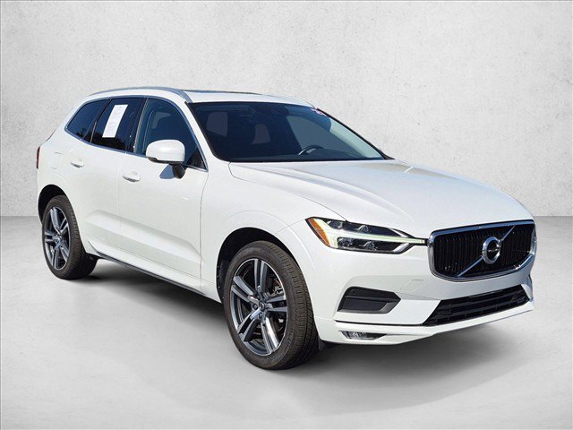 Used 2021 Volvo XC60 T5 Momentum w/ Premium Package FWD image 3
