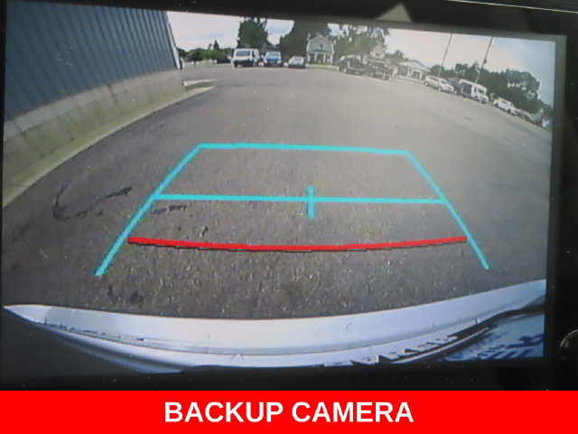 Used 2021 Toyota Highlander L FWD image 6