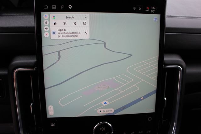 Used 2025 GMC Yukon Denali w/ Sun & Power Step Package image 28