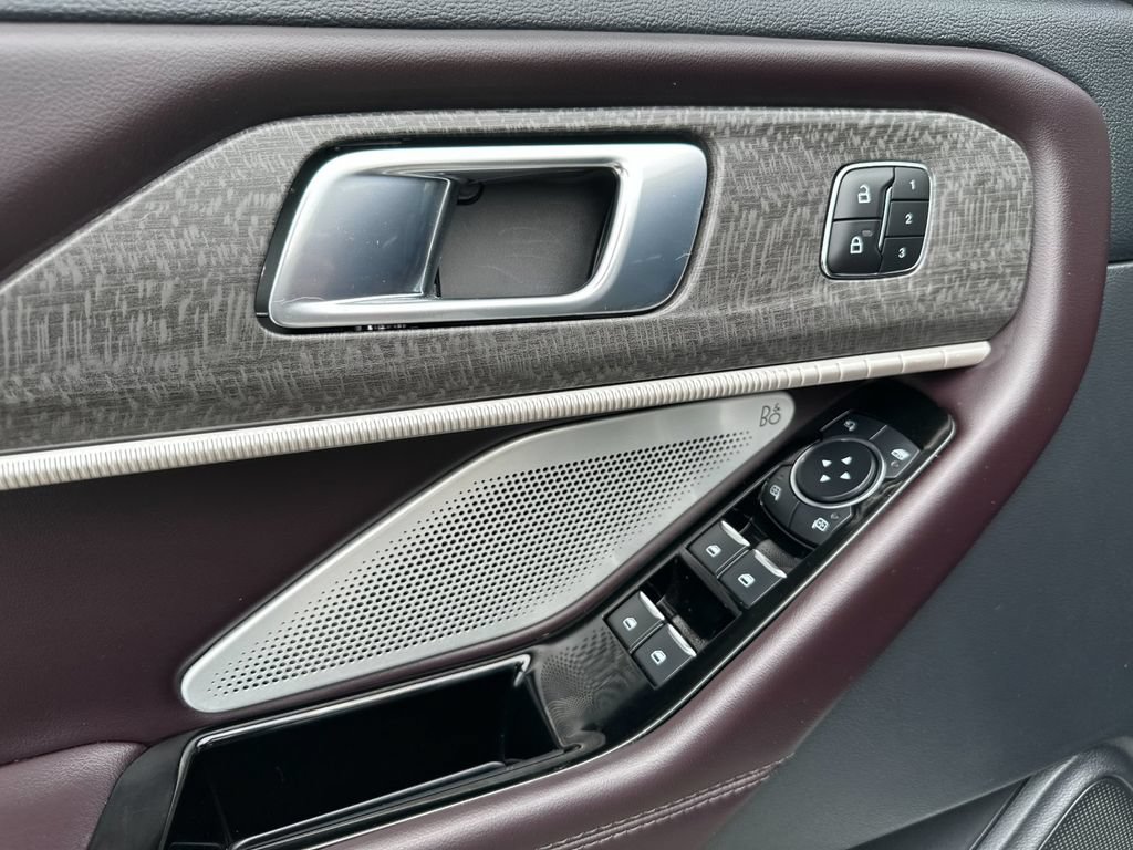 New 2026 Ford Explorer Platinum AWD/4WD image 10