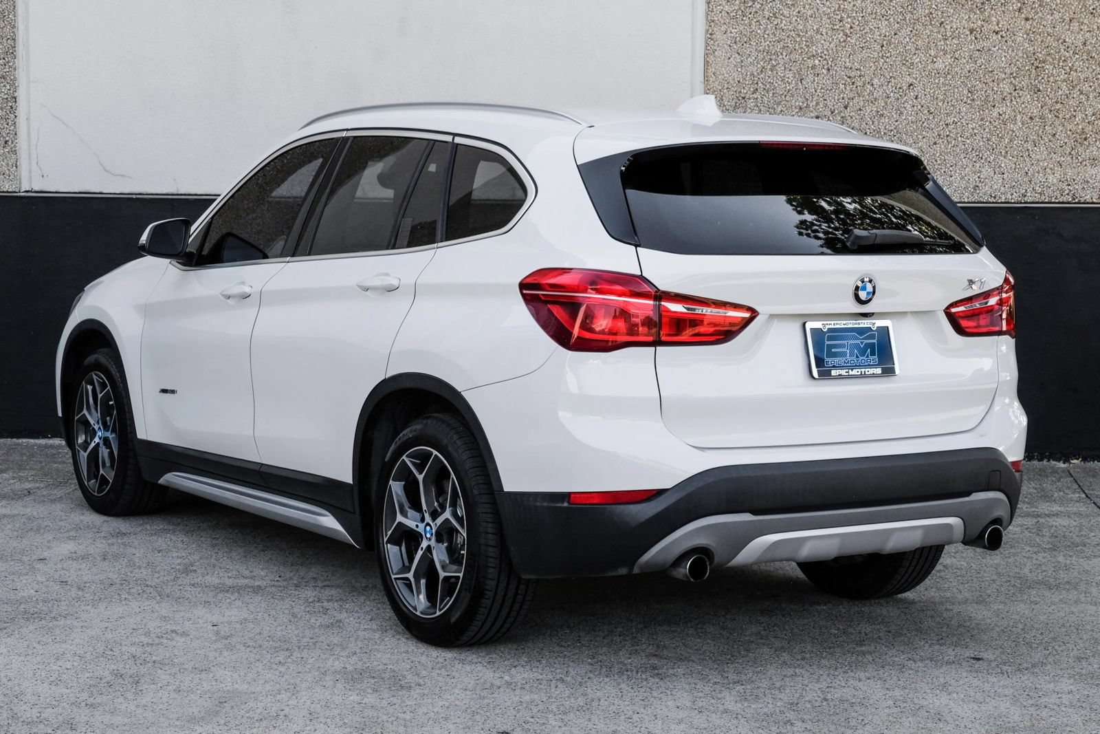 Used 2018 BMW X1 xDrive28i AWD/4WD image 11