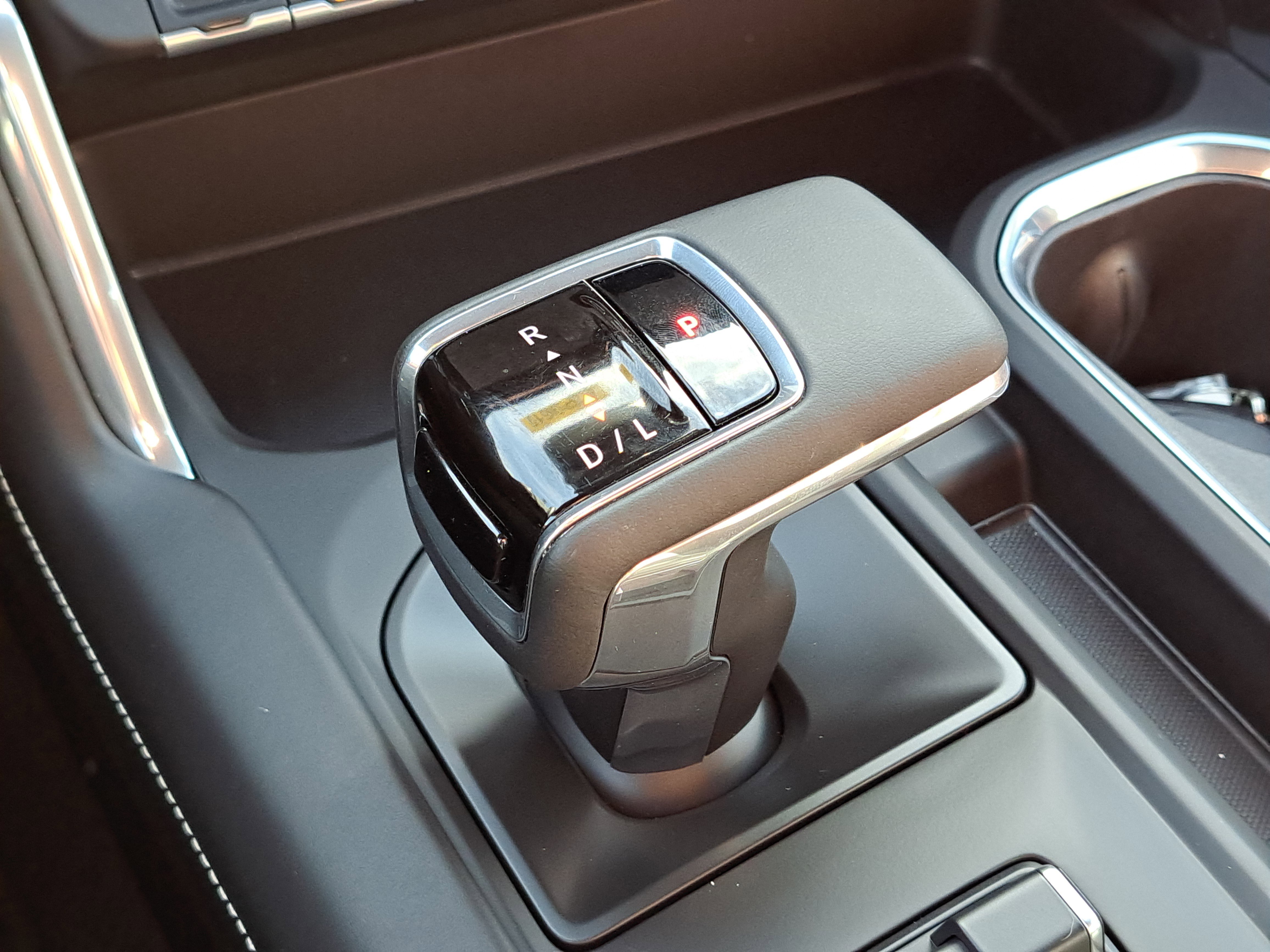 Used 2025 GMC Sierra 1500 Denali Ultimate image 24