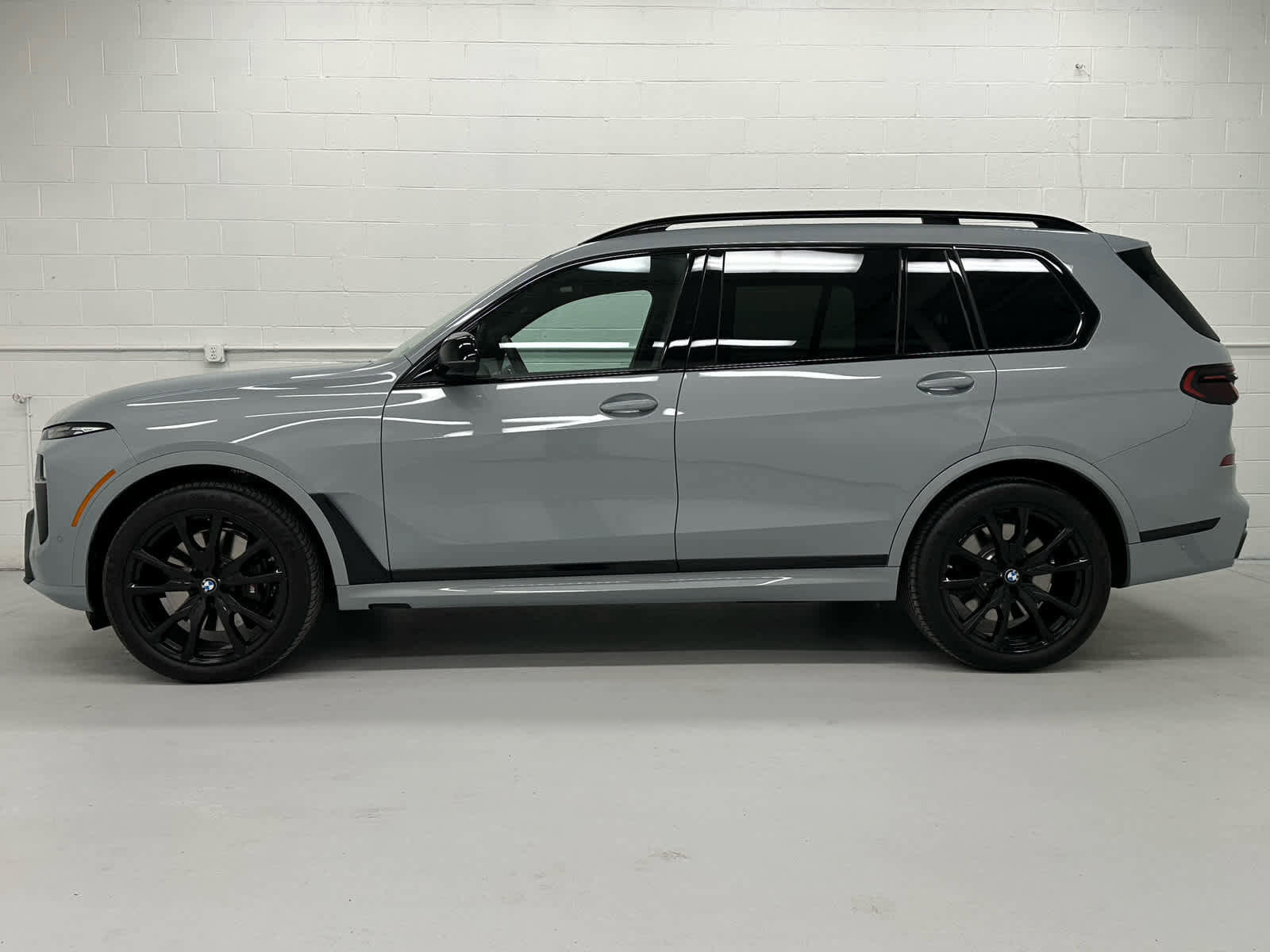Used 2026 BMW X7 M60i image 4