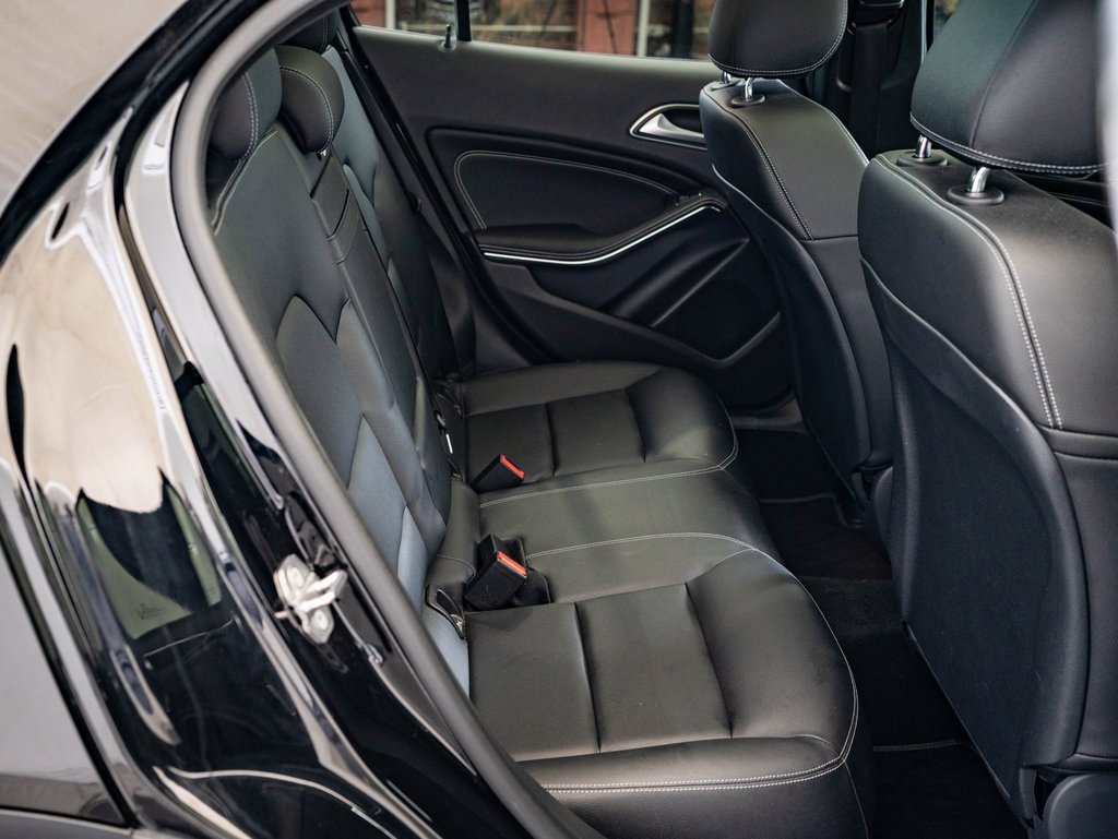 Used 2019 Mercedes-Benz GLA 250 4MATIC image 36