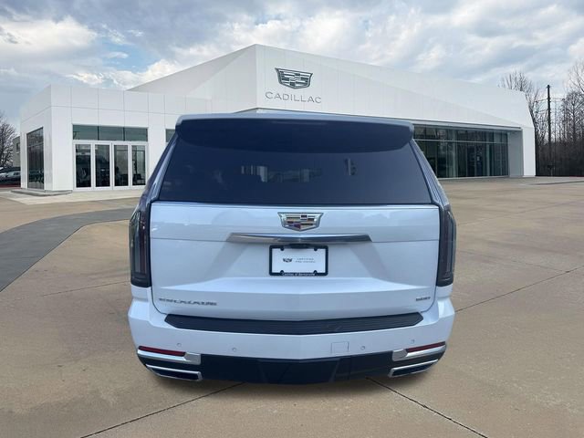 Certified 2025 Cadillac Escalade Premium Luxury w/ Touring Package AWD/4WD image 4