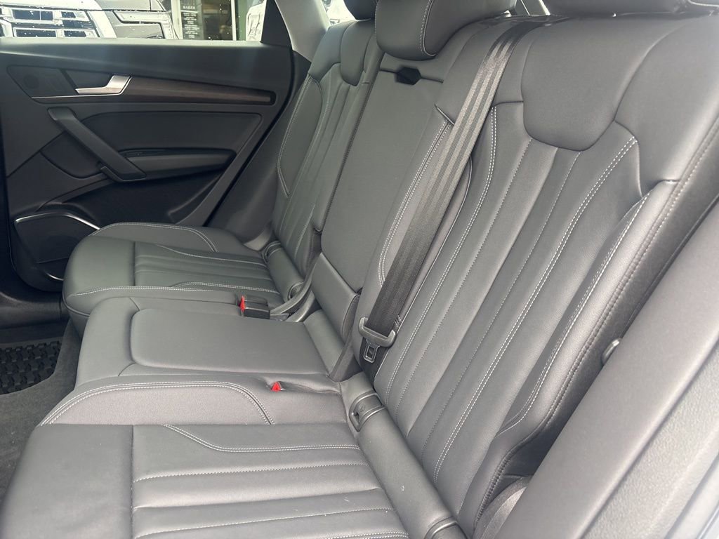 Used 2024 Audi Q5 2.0T Premium image 24
