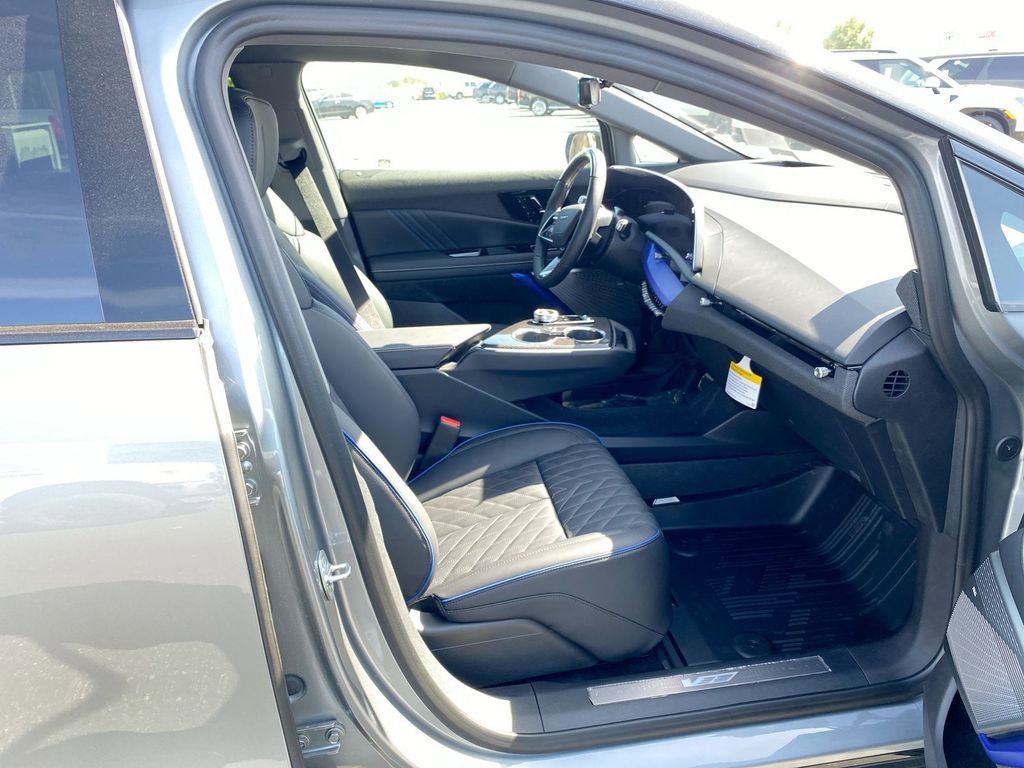 New 2026 Cadillac Optiq V w/ LPO, Floor Liner Package AWD/4WD image 42